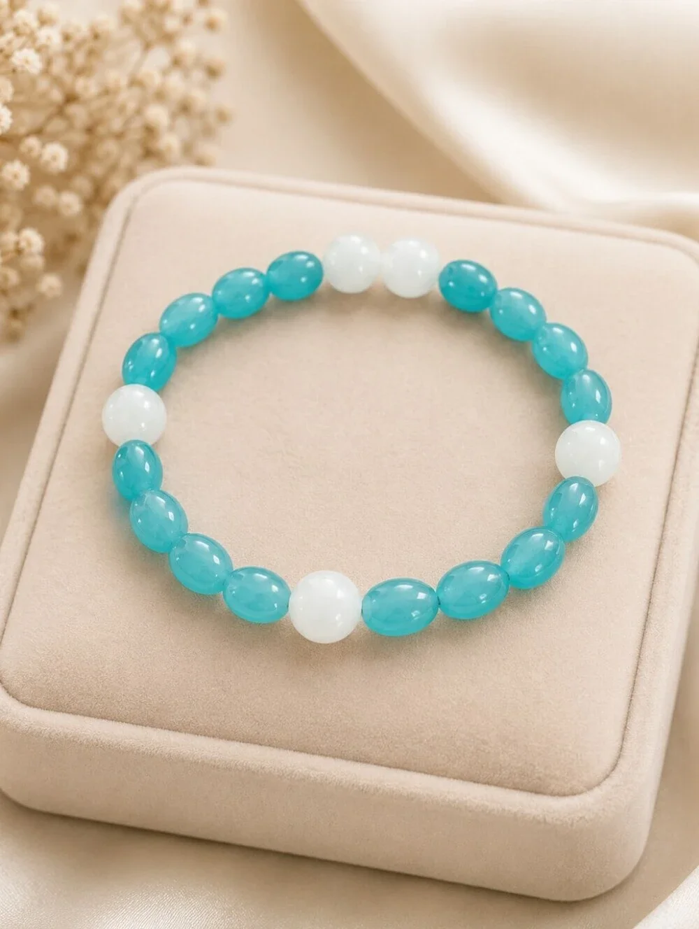 🌸2/$16🌸 Ocean Breeze Aqua & White Beaded Stretch Bracelet